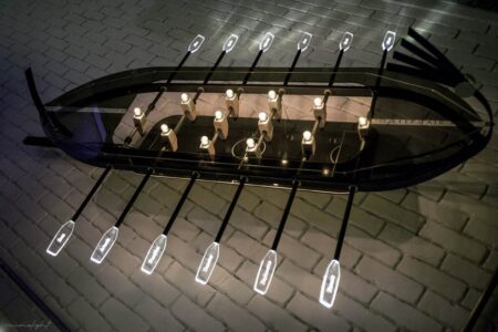 trireme goalight