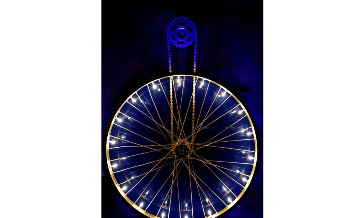 wheelight-gold-n-blue-by-roumelight-3